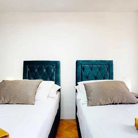 Modern Deluxe Sara Ii With 2 Bedrooms- Appartement Split